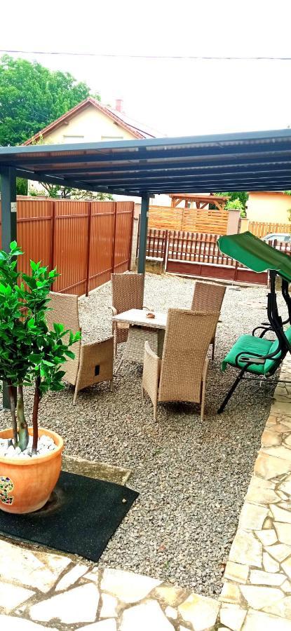 Csigahaz Apartman Pécs Buitenkant foto