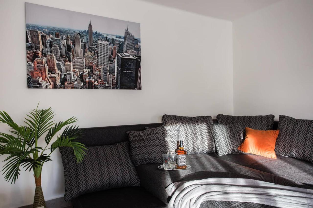 Csigahaz Apartman Pécs Buitenkant foto