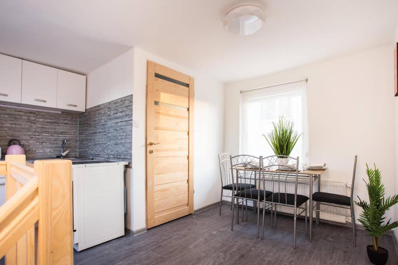Csigahaz Apartman Pécs Buitenkant foto
